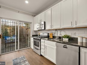 706 L Street SE, Washington DC 20003