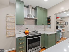 7 E Maple Street, Alexandria VA 22301