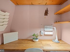 7 E Maple Street, Alexandria VA 22301