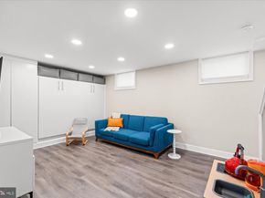 7 E Maple Street, Alexandria VA 22301