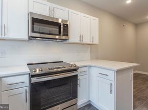 2010 N 8TH Street, Philadelphia PA 19122