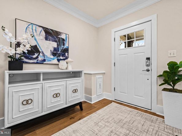 1742 L Street NE, Washington DC 20002