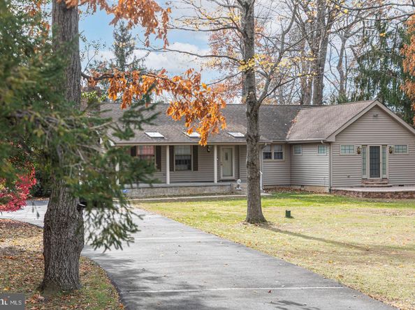 612 Double Woods Road, Langhorne PA 19047