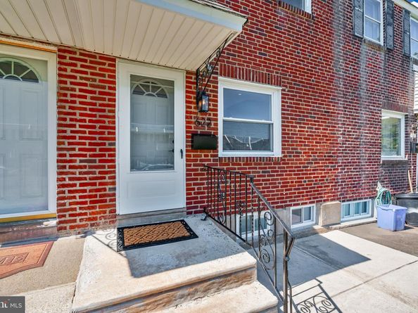 1622 E Howell Street, Philadelphia PA 19149