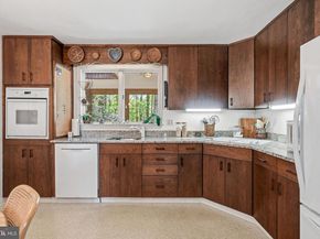 388 Castlewood Drive, Devon PA 19333