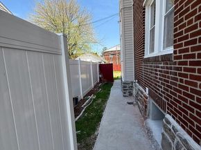 825 Rhawn Street, Philadelphia PA 19111
