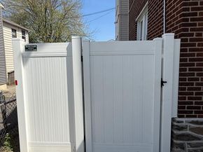 825 Rhawn Street, Philadelphia PA 19111