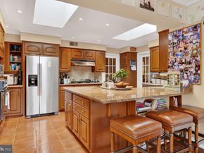 2260 48TH Street NW, Washington DC 20007