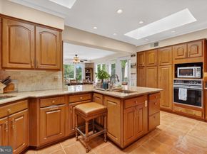 2260 48TH Street NW, Washington DC 20007