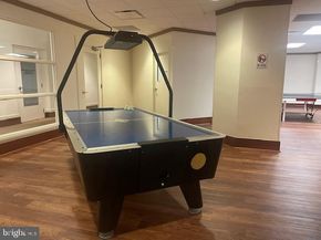 203 Yoakum Parkway 1004, Alexandria VA 22304