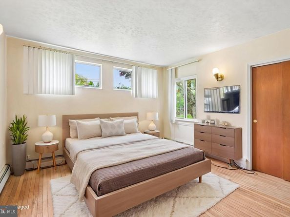 12209 Thornton Road, Philadelphia PA 19154