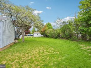 12209 Thornton Road, Philadelphia PA 19154