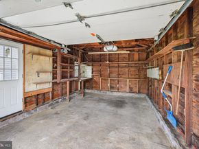 12209 Thornton Road, Philadelphia PA 19154