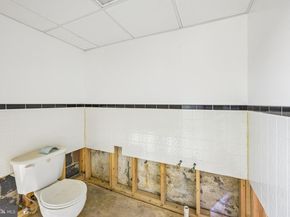 12209 Thornton Road, Philadelphia PA 19154