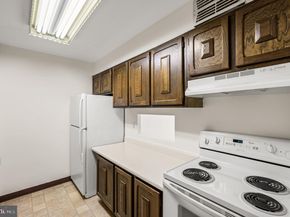 1901 John F Kennedy Boulevard 913, Philadelphia PA 19103