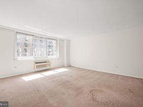 1901 John F Kennedy Boulevard 913, Philadelphia PA 19103