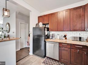 2620 Collins Street, Philadelphia PA 19125