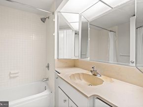 1326 Spruce Street 2308, Philadelphia PA 19107