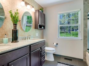135 Equestrian Drive, New Hope PA 18938