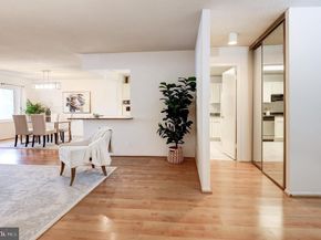 8370 Greensboro Drive 107, Mclean VA 22102