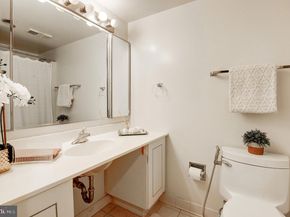 8370 Greensboro Drive 107, Mclean VA 22102