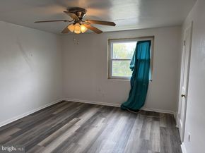 927 Grant Road, Folcroft PA 19032