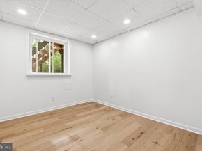 203 Audreys Court SE, Vienna VA 22180