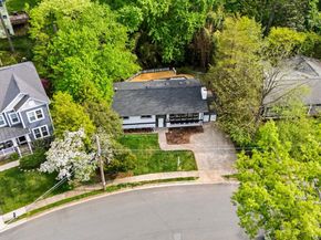 203 Audreys Court SE, Vienna VA 22180