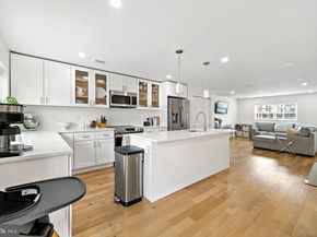 510 Poplar Street, Philadelphia PA 19123