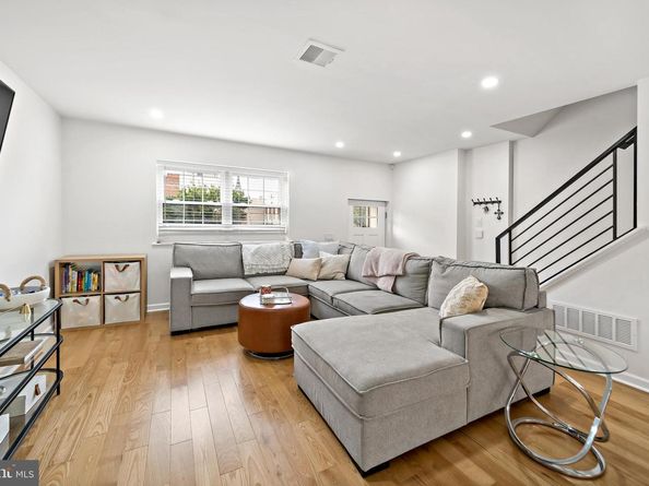 510 Poplar Street, Philadelphia PA 19123