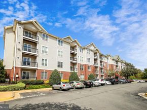 1521 Spring Gate Drive 10211, Mclean VA 22102