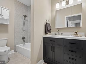 1521 Spring Gate Drive 10211, Mclean VA 22102