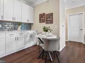 1521 Spring Gate Drive 10211, Mclean VA 22102