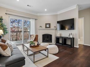 1521 Spring Gate Drive 10211, Mclean VA 22102