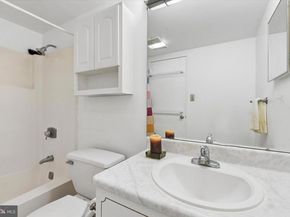 2001 Hamilton Street 420, Philadelphia PA 19130