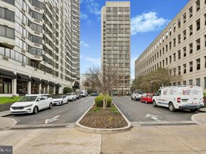 2001 Hamilton Street 420, Philadelphia PA 19130