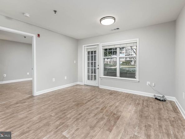 5573 Seminary Road 115, Falls Church VA 22041