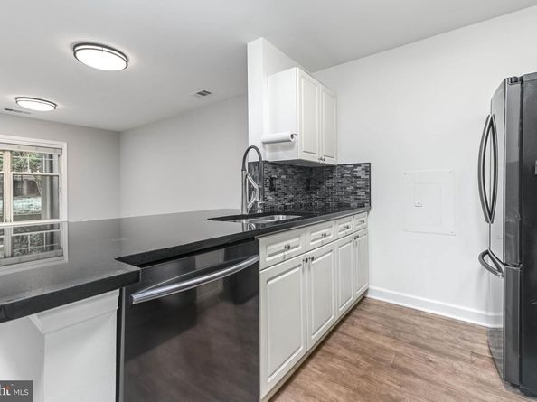 5573 Seminary Road 115, Falls Church VA 22041