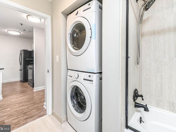 5573 Seminary Road 115, Falls Church VA 22041