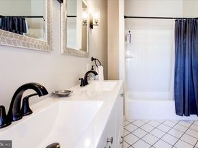 1118 F Street NE, Washington DC 20002