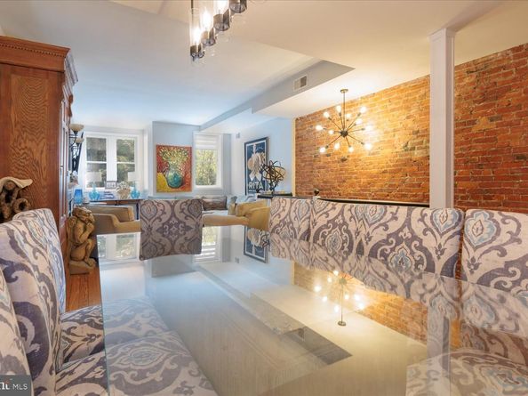 1118 F Street NE, Washington DC 20002