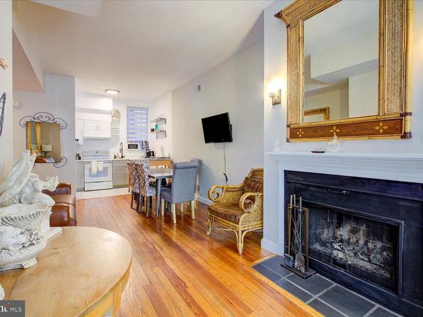 1118 F Street NE, Washington DC 20002