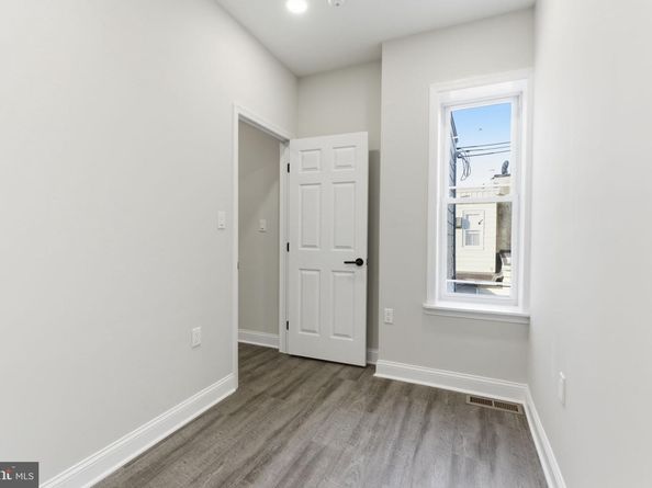 2248 S Darien Street, Philadelphia PA 19148