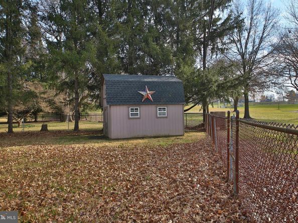 4032 Fairway Road, Lafayette Hill PA 19444