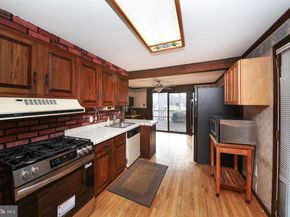 4032 Fairway Road, Lafayette Hill PA 19444