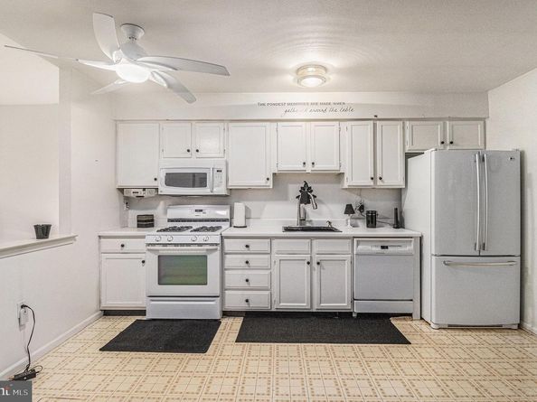 12707 Verda Drive, Philadelphia PA 19154