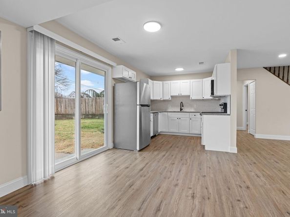 64 Vividleaf Lane, Levittown PA 19054