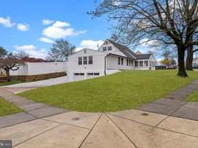 64 Vividleaf Lane, Levittown PA 19054