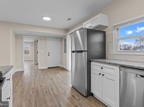 64 Vividleaf Lane, Levittown PA 19054