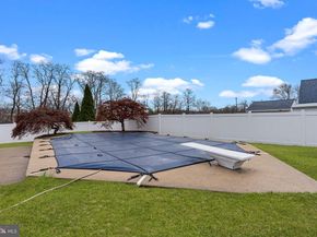 64 Vividleaf Lane, Levittown PA 19054